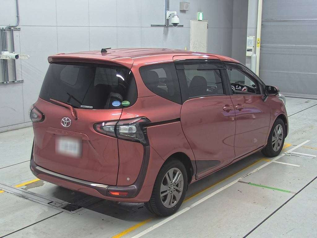 2016 Toyota Sienta NSP170G[1]