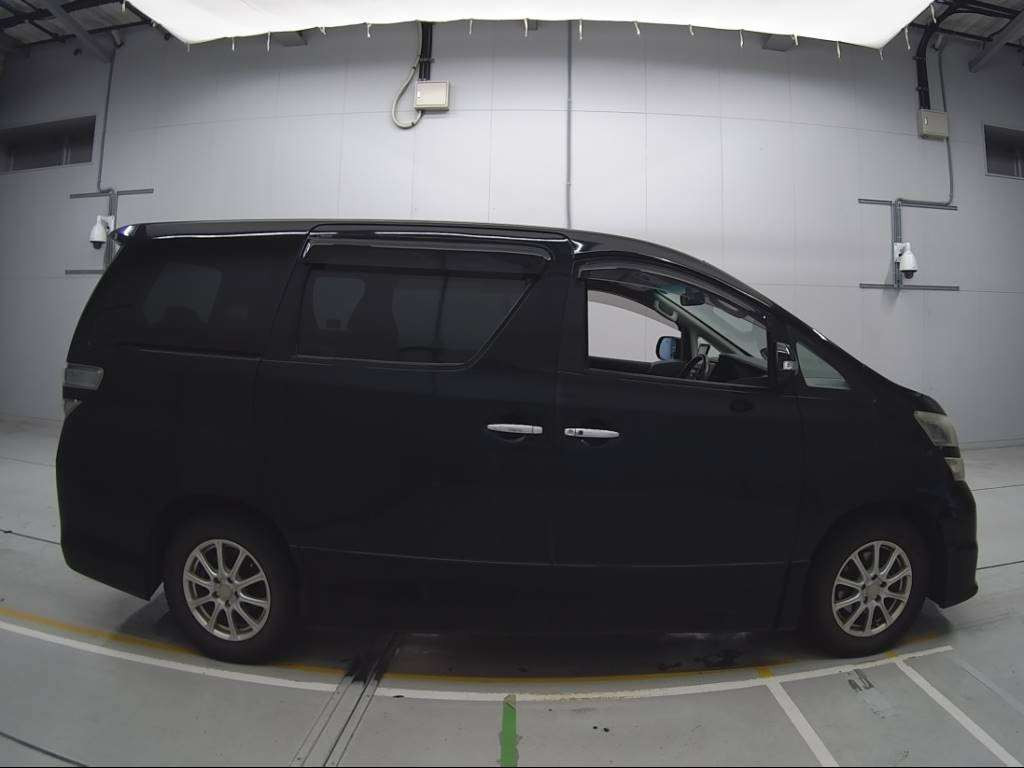 2010 Toyota Vellfire ANH20W[2]