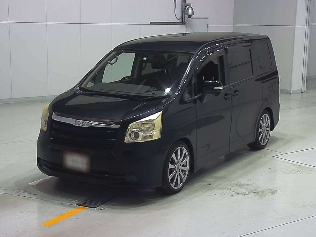 2007 Toyota Noah ZRR70G[0]