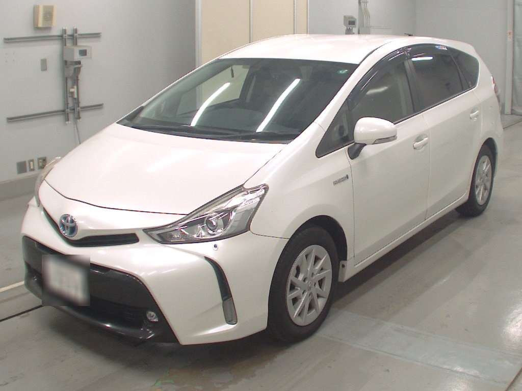 2015 Toyota Prius alpha ZVW41W[0]