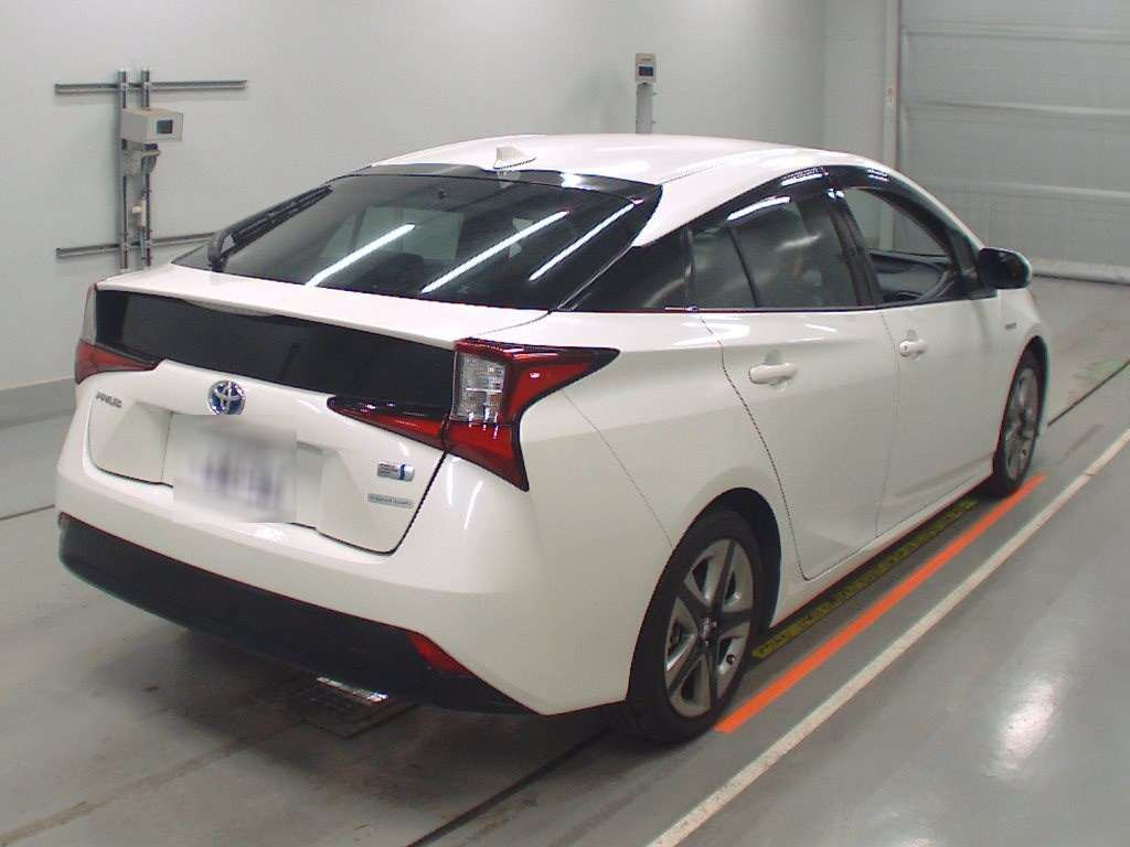 2019 Toyota Prius ZVW51[1]