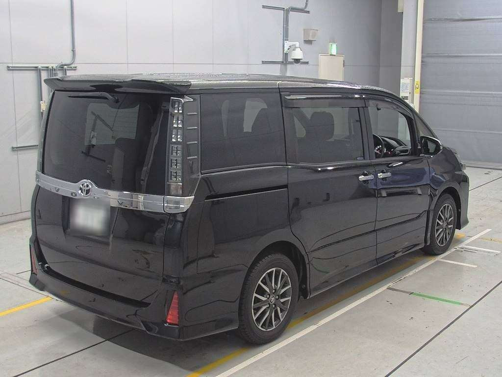 2016 Toyota Voxy ZRR80W[1]