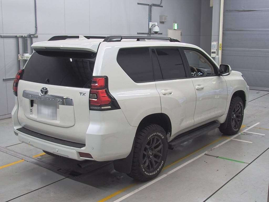 2023 Toyota Land Cruiser Prado TRJ150W[1]