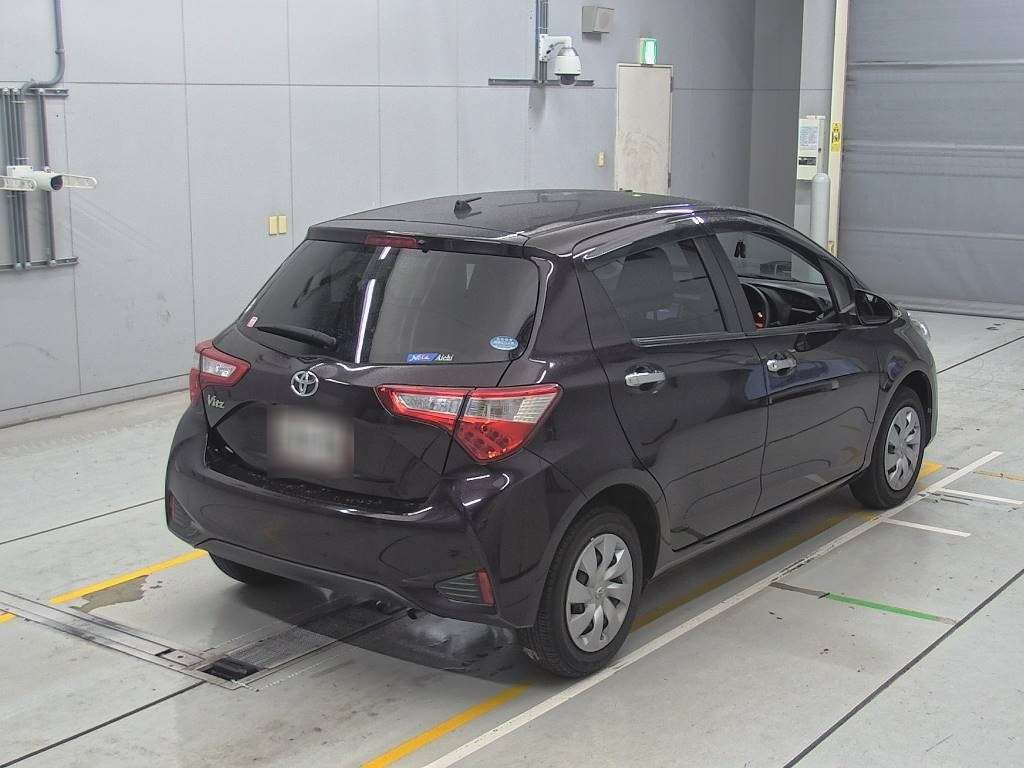 2018 Toyota Vitz KSP130[1]