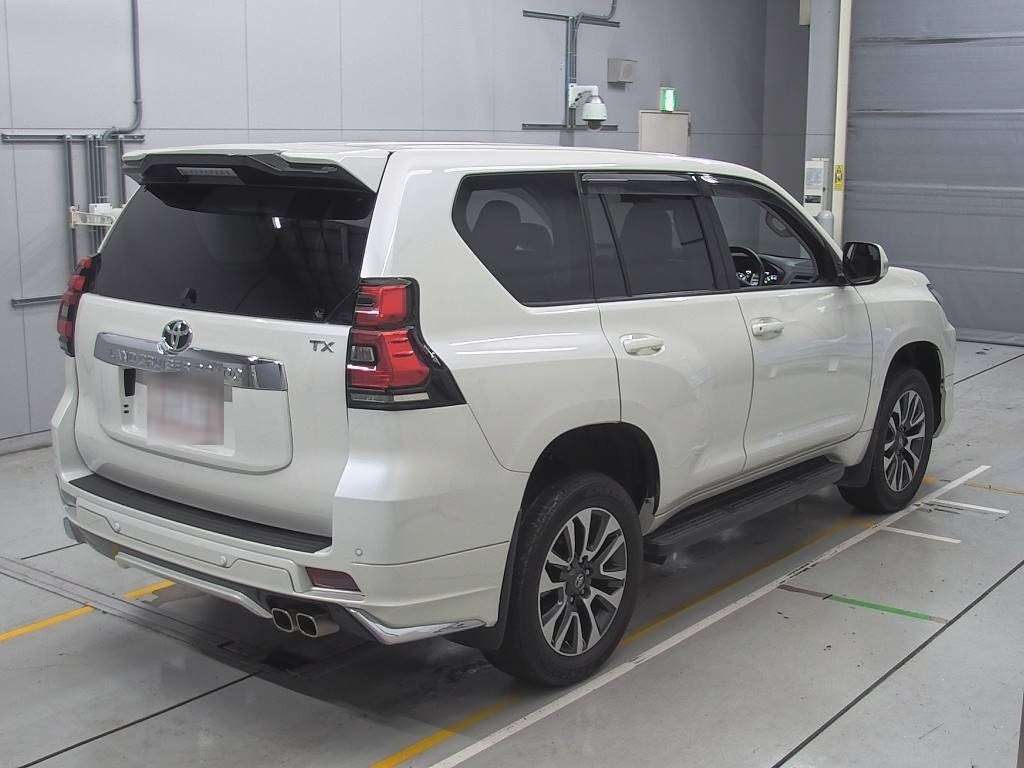 2021 Toyota Land Cruiser Prado TRJ150W[1]