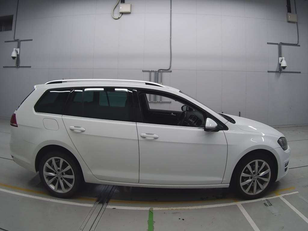 2014 Volkswagen Golf Variant AUCHP[2]