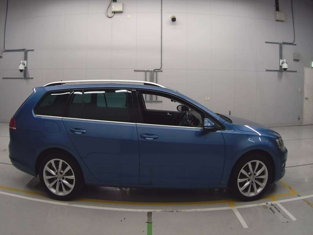 2015 Volkswagen Golf Variant AUCHP[2]