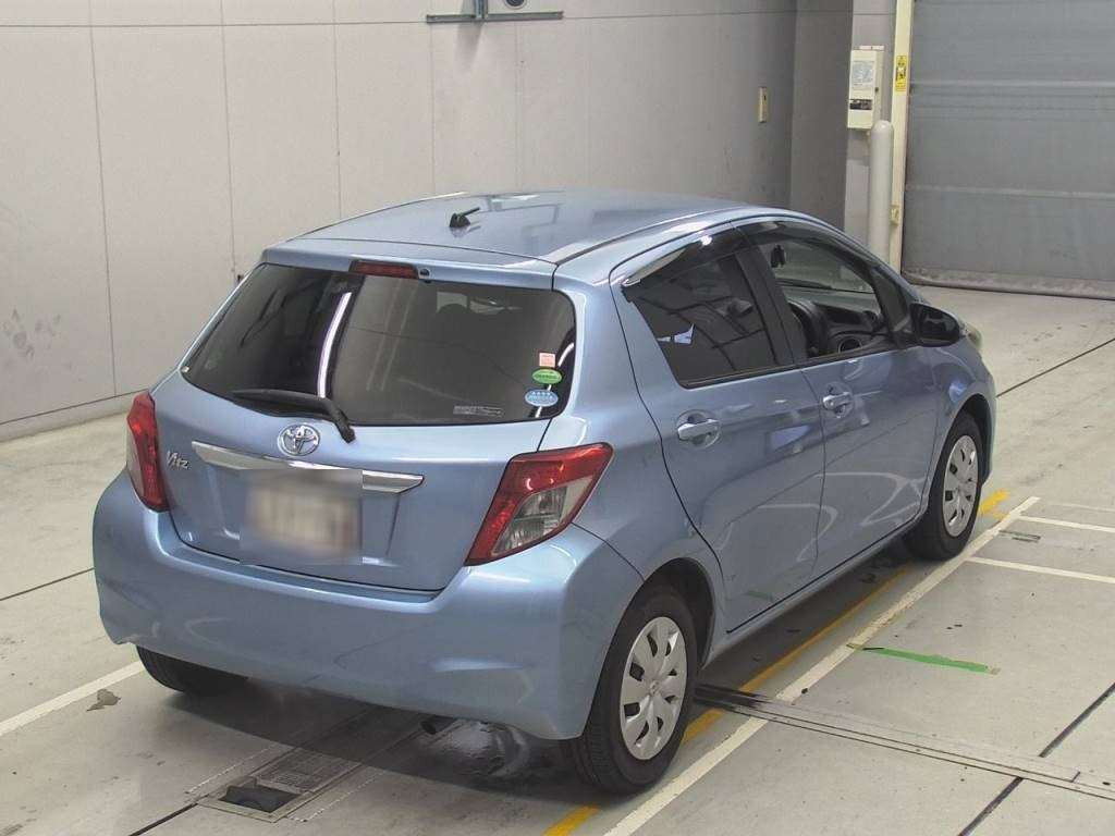 2012 Toyota Vitz NSP130[1]