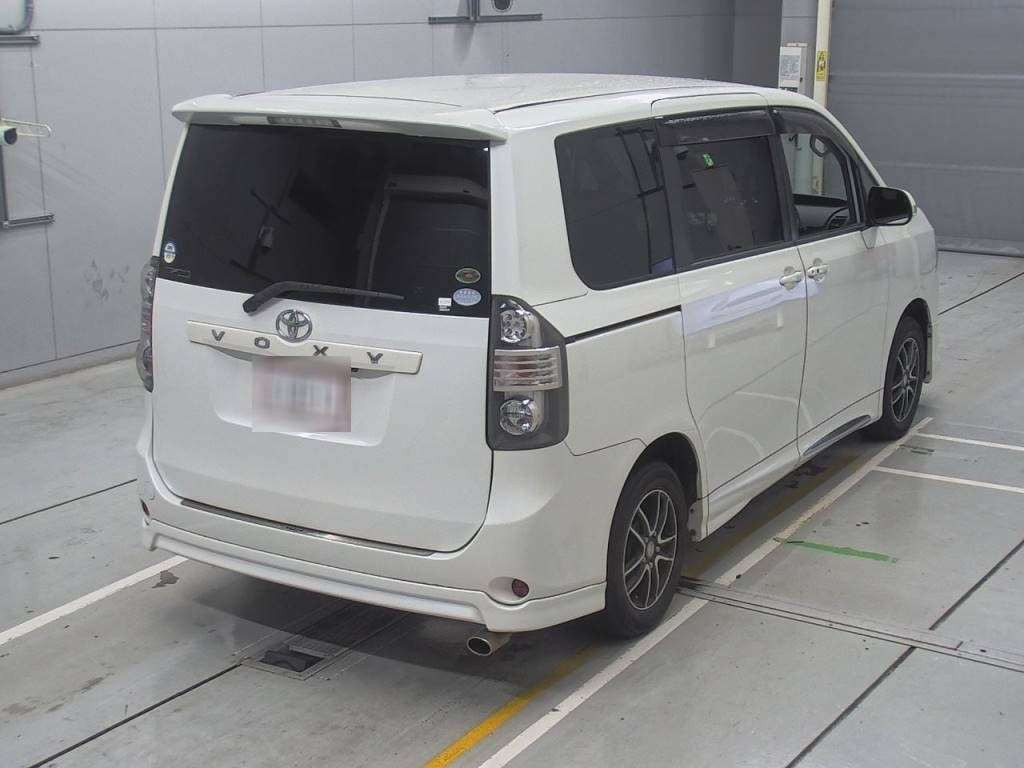 2008 Toyota Voxy ZRR70G[1]