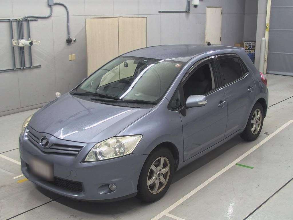 2011 Toyota Auris NZE151H[0]