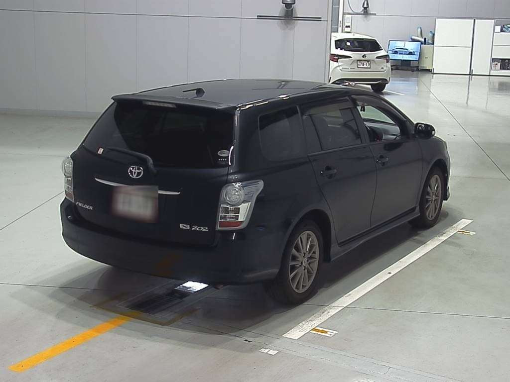 2011 Toyota Corolla Fielder NZE141G[1]