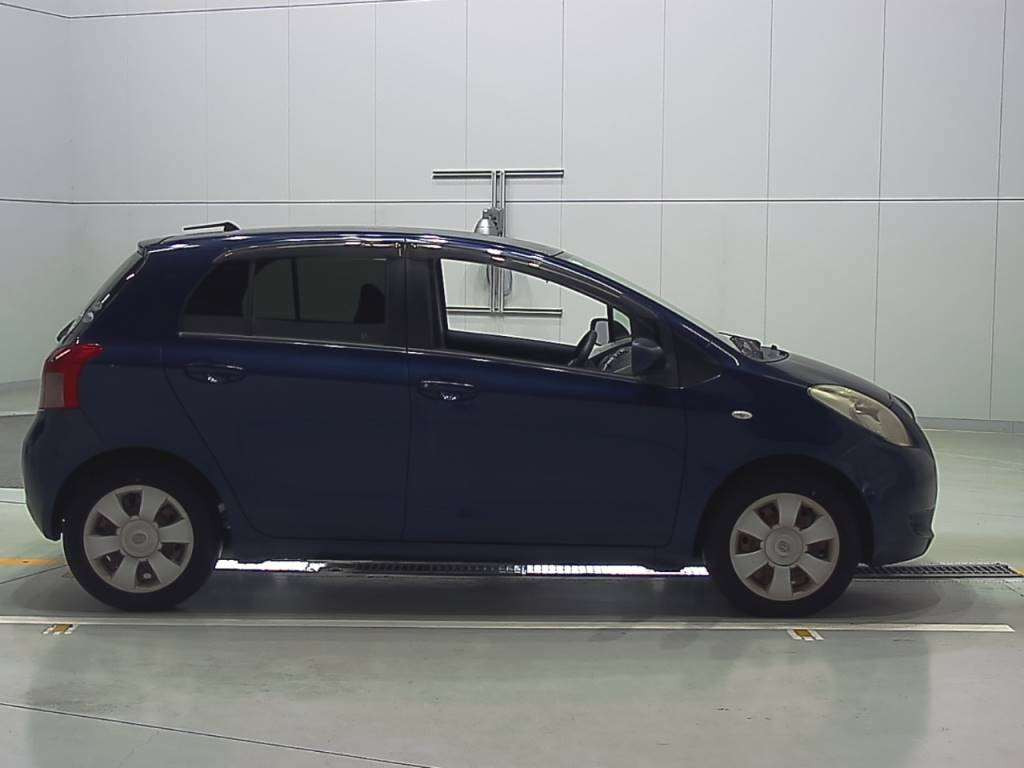 2006 Toyota Vitz SCP90[2]