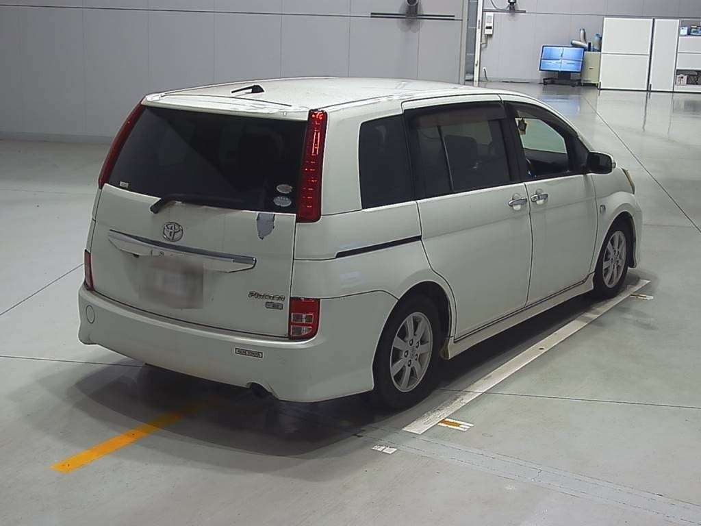 2009 Toyota Isis ZGM10W[1]