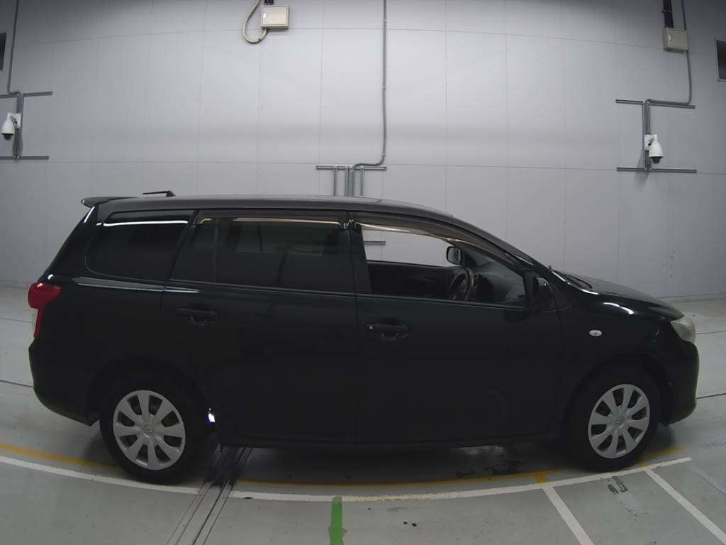 2010 Toyota Corolla Fielder NZE141G[2]