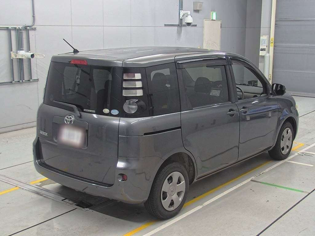 2007 Toyota Sienta NCP81G[1]