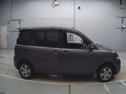 2007 Toyota Sienta