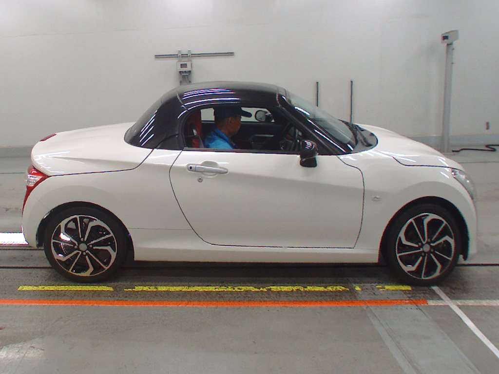 2016 Daihatsu Copen LA400K[2]