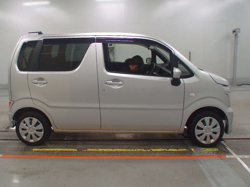 2023 Suzuki Wagon R MH85S[2]