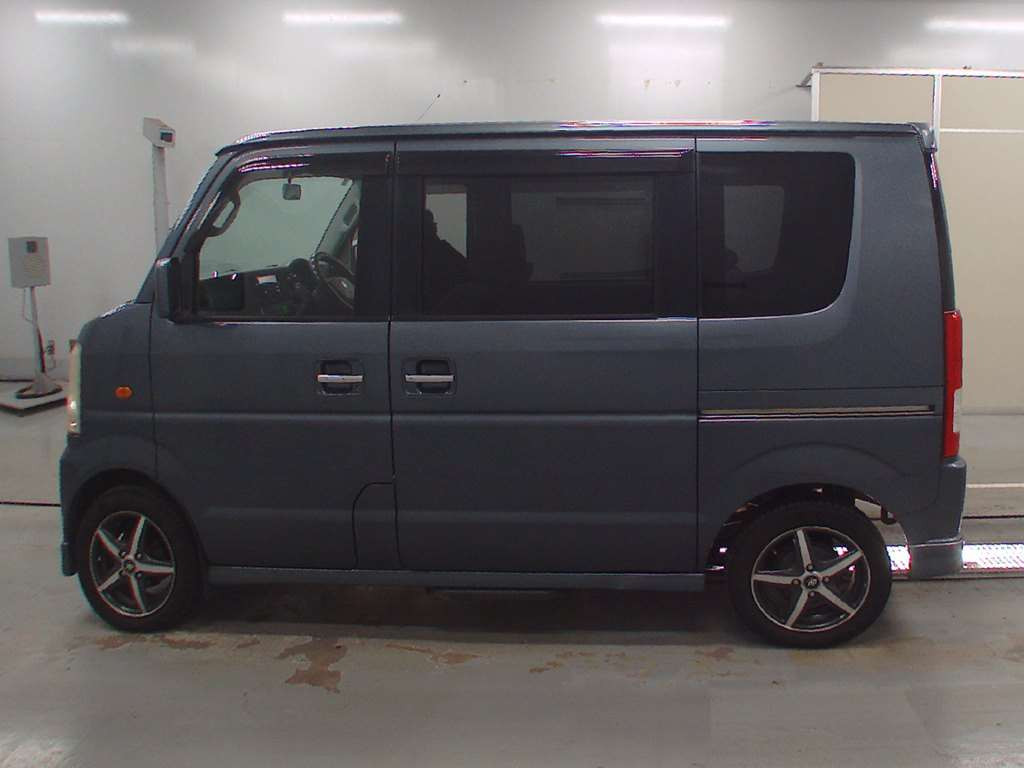 2005 Suzuki Every Wagon DA64W[2]