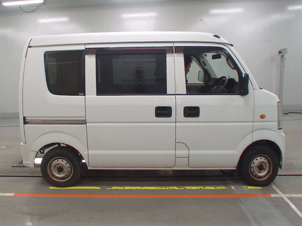 2012 Suzuki Every DA64V[1]