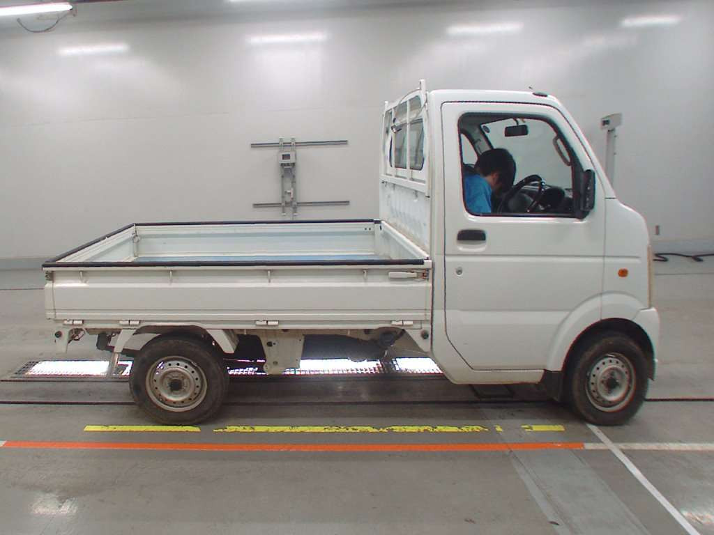 2006 Suzuki Carry Truck DA63T[1]