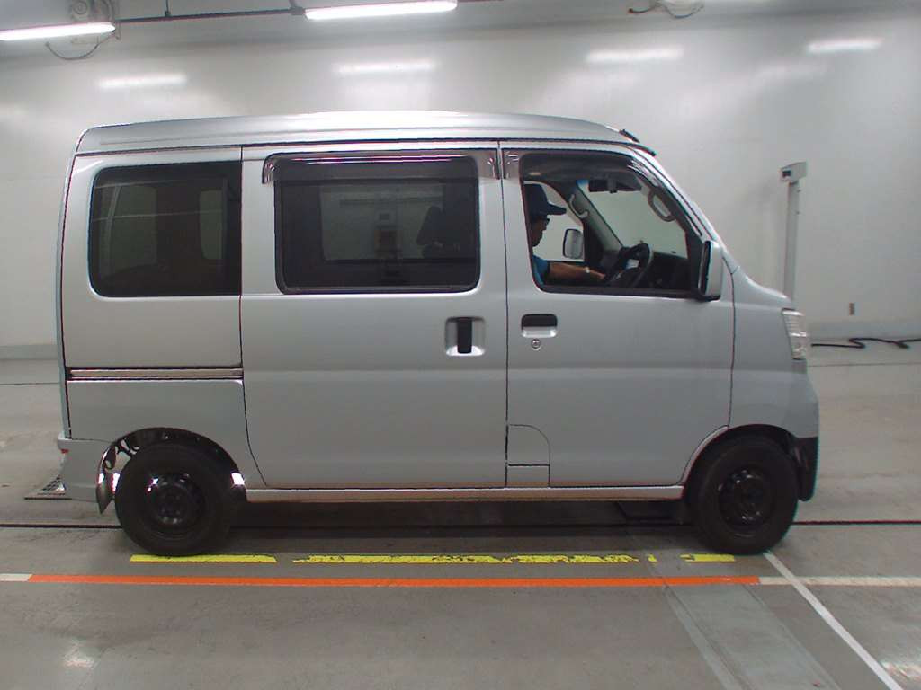 2019 Toyota Pixis Van S321M[1]