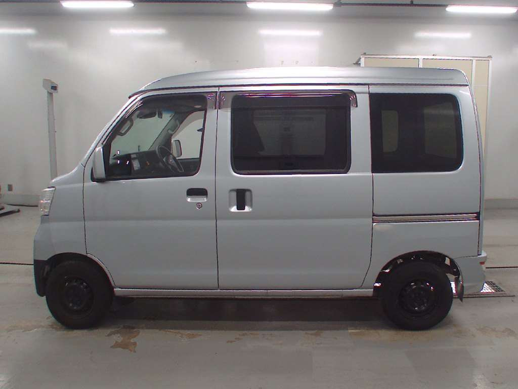 2019 Toyota Pixis Van S321M[2]