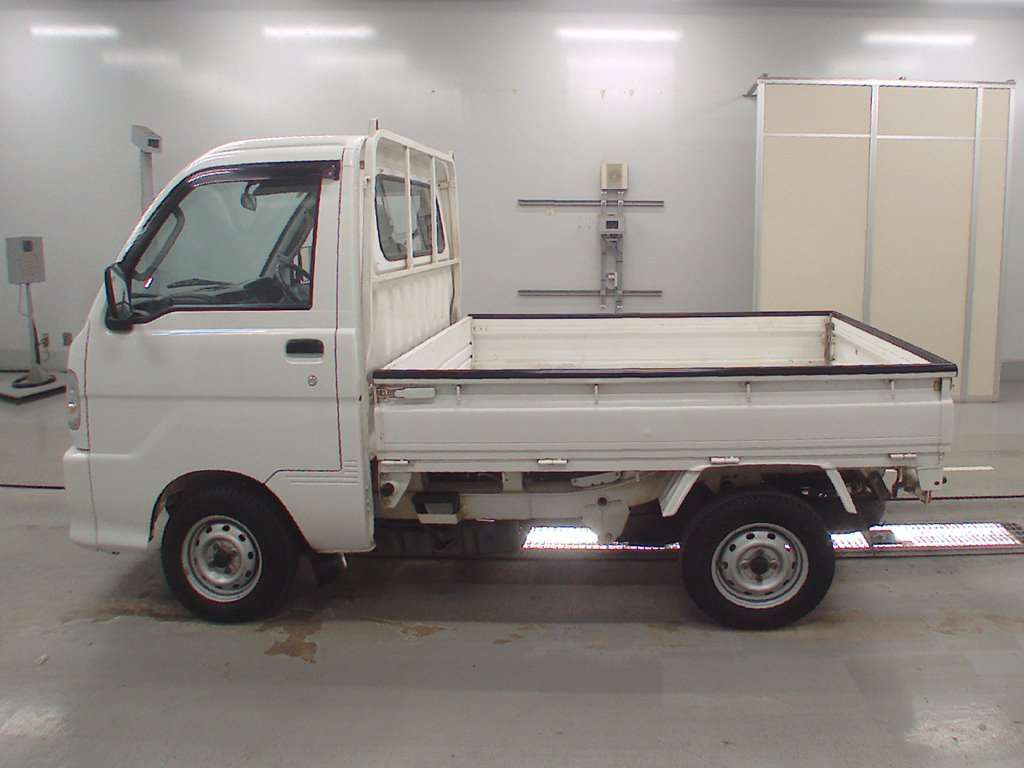 2002 Daihatsu Hijet Truck S210P[2]