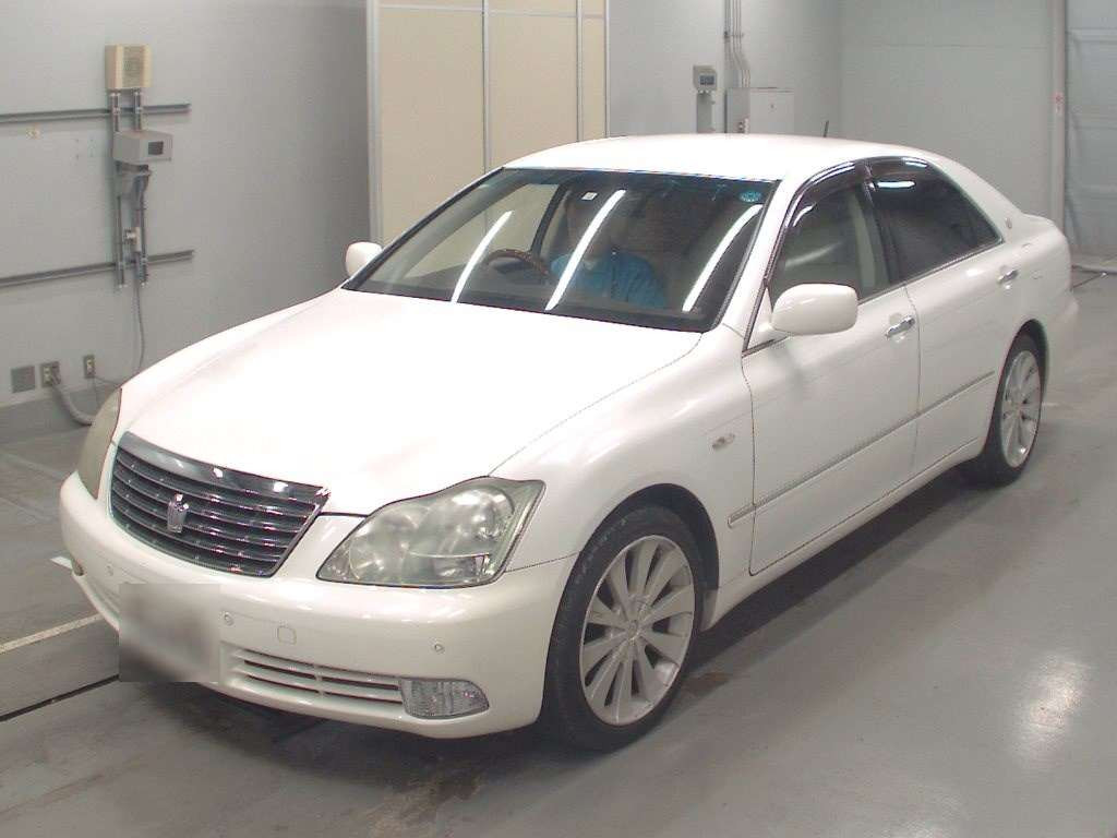 2004 Toyota Crown GRS182[0]