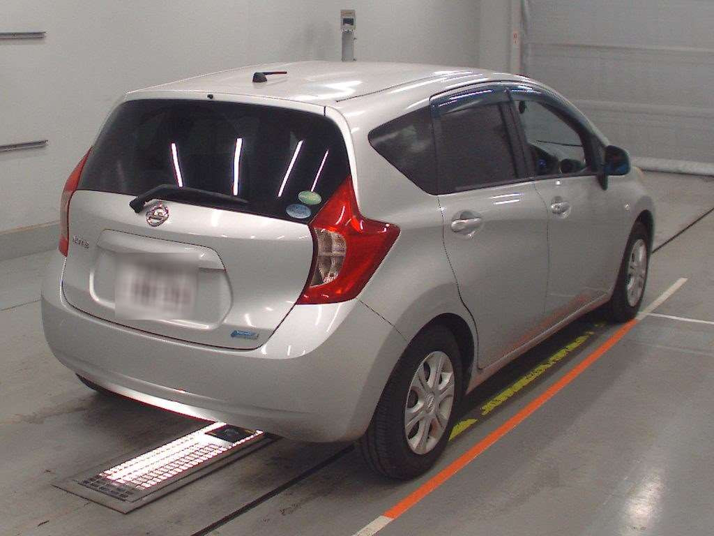 2013 Nissan Note E12[1]