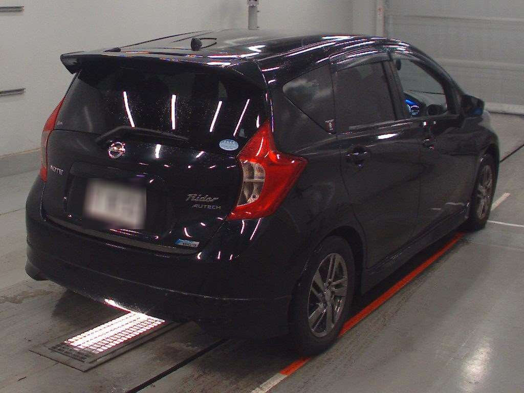 2015 Nissan Note E12[1]