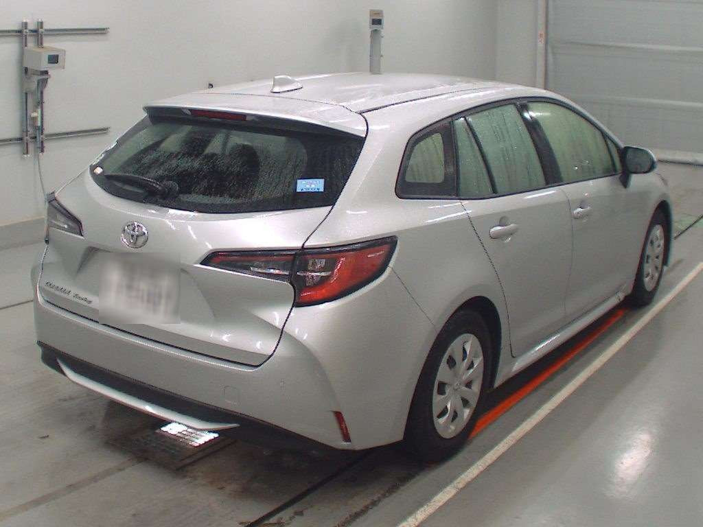 2020 Toyota Corolla Touring Wagon ZRE212W[1]