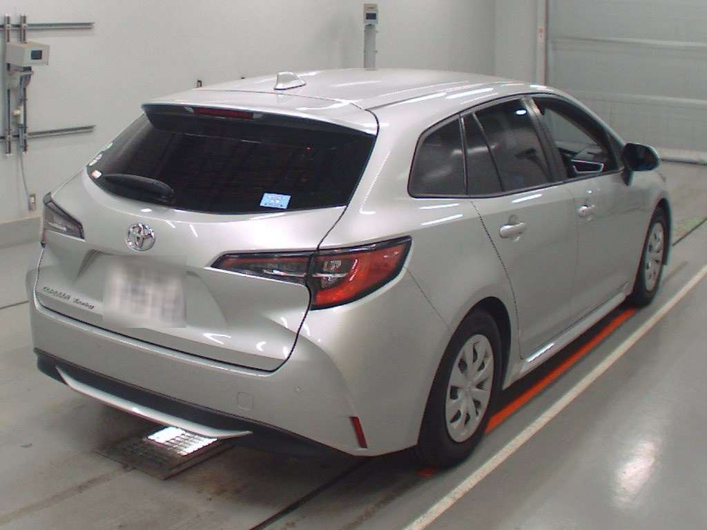 2020 Toyota Corolla Touring Wagon ZRE212W[1]