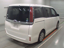 2019 Toyota Noah