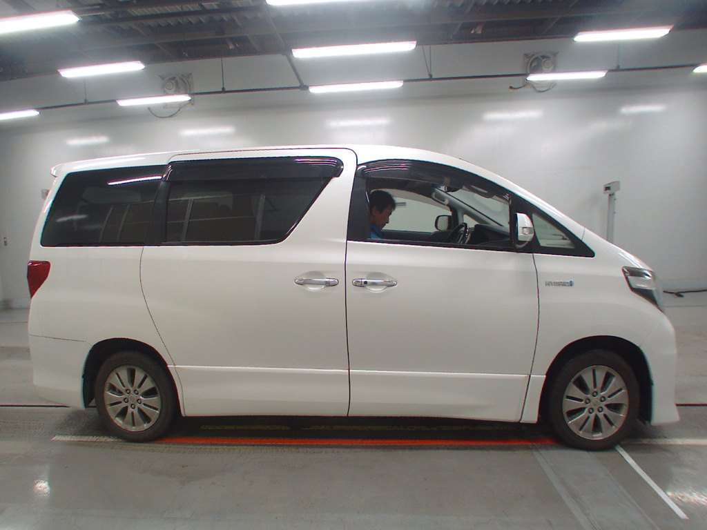 2012 Toyota Alphard Hybrid ATH20W[2]