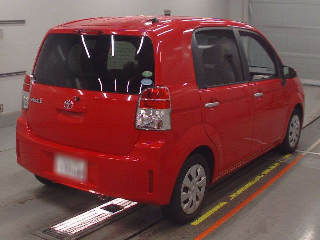 2014 Toyota Spade NCP141[1]