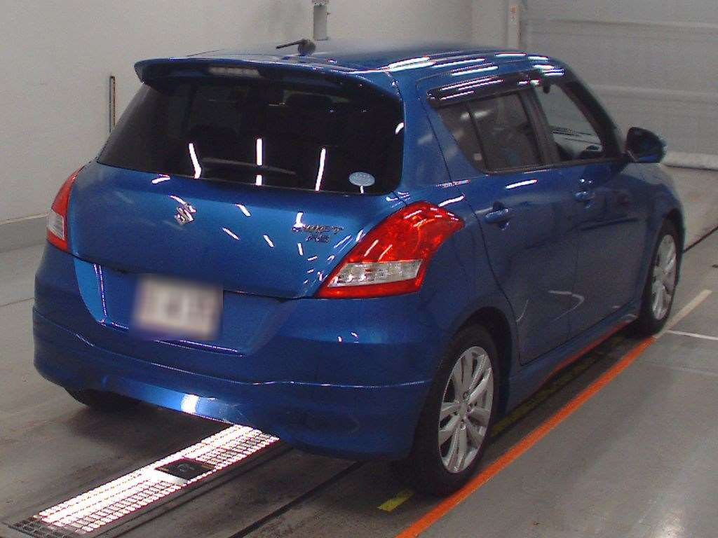 2013 Suzuki Swift ZC72S[1]