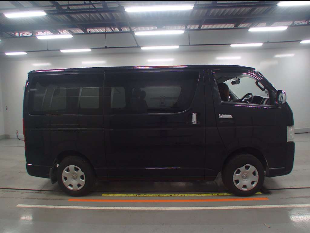 2008 Toyota Hiace Van KDH206V[2]