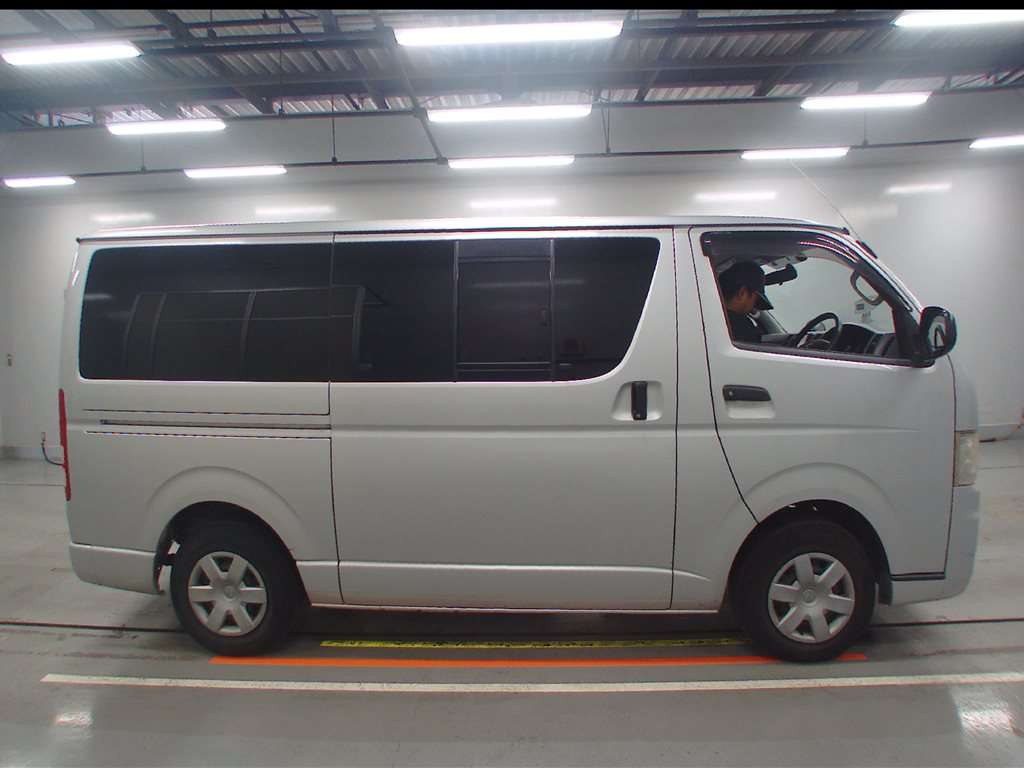 2008 Toyota Hiace Van TRH200V[2]