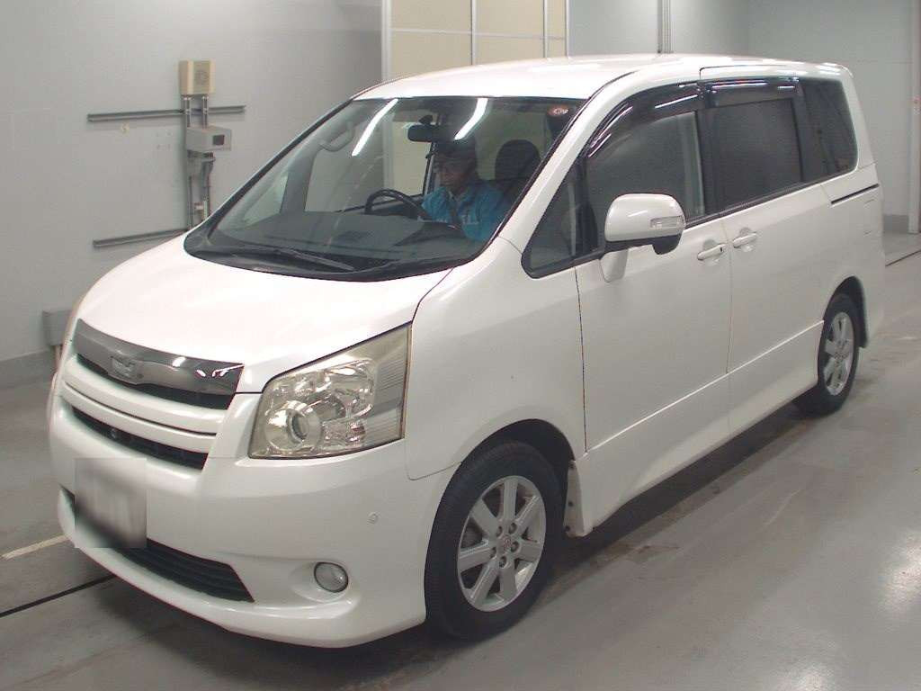 2008 Toyota Noah ZRR70W[0]