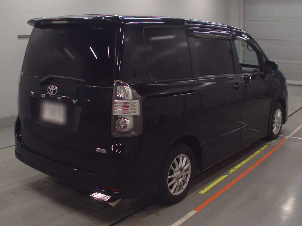 2008 Toyota Voxy ZRR70W[1]