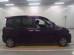 2013 Toyota Sienta