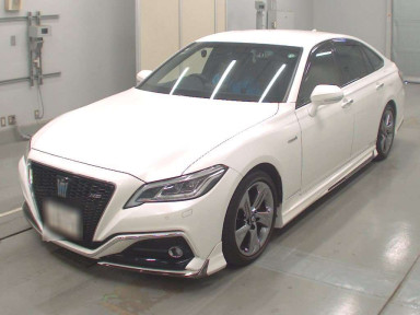 2019 Toyota Crown Hybrid