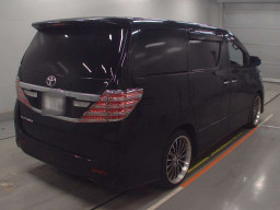 2013 Toyota Alphard