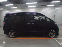 2013 Toyota Alphard