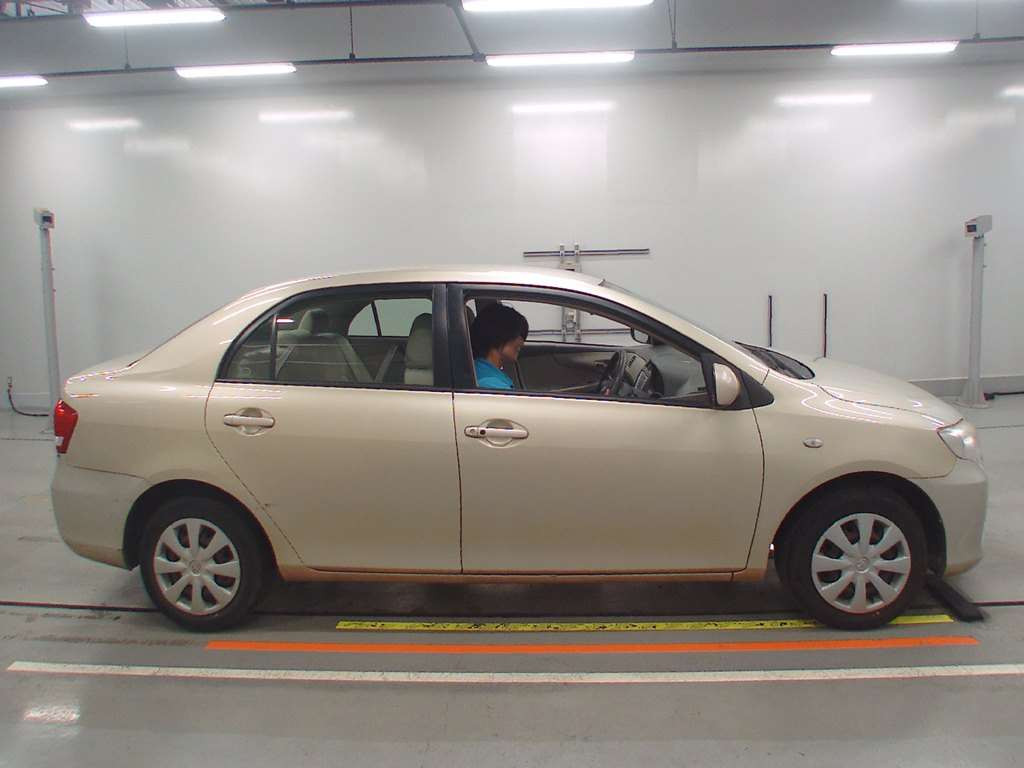 2012 Toyota Corolla Axio NZE141[2]