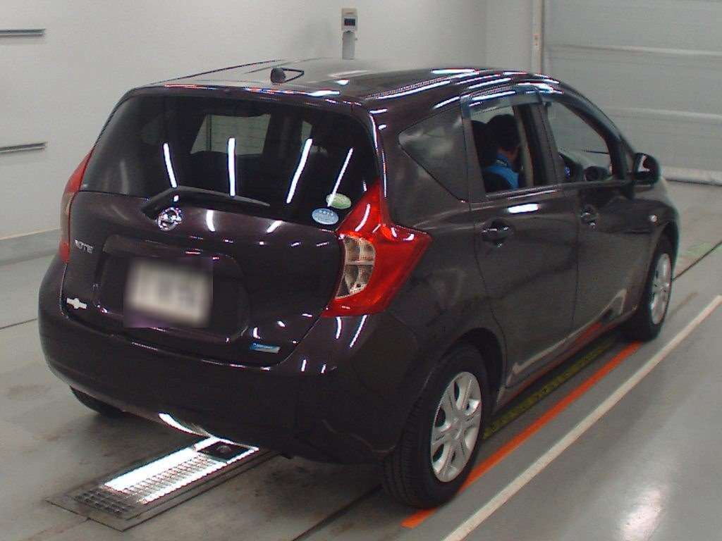 2013 Nissan Note E12[1]