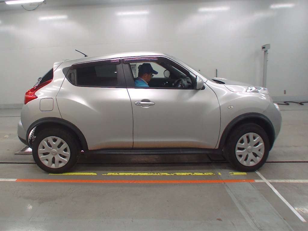 2011 Nissan JUKE YF15[2]