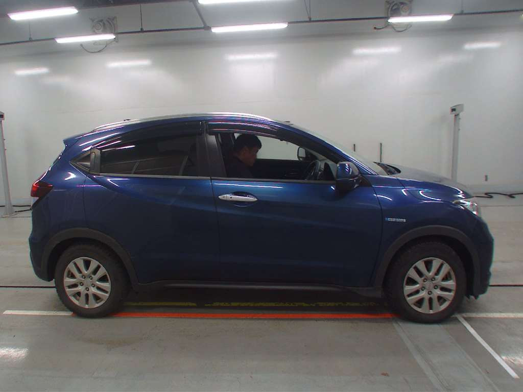 2014 Honda VEZEL RU3[2]