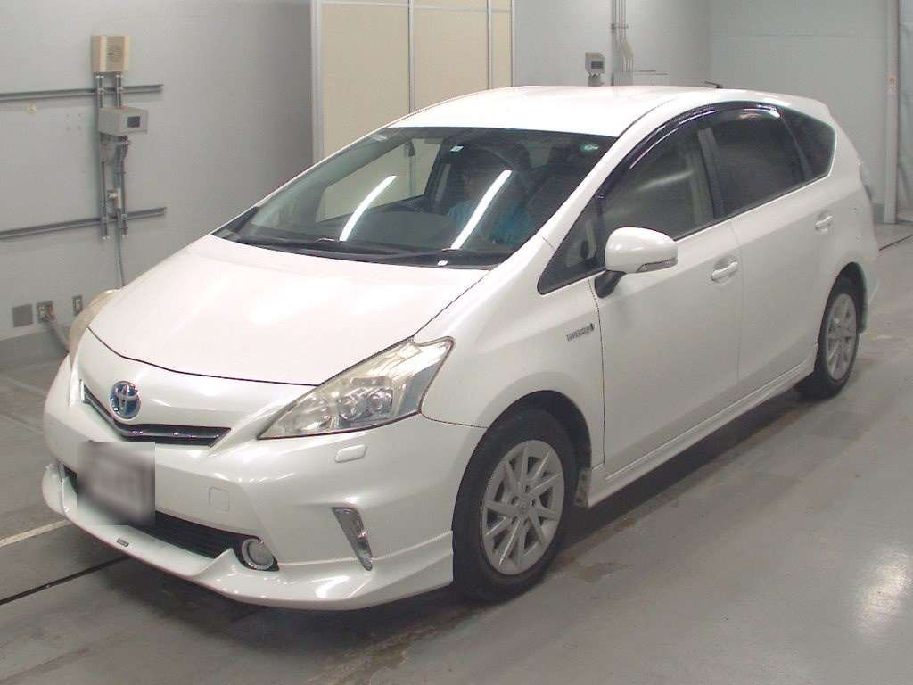 2012 Toyota Prius alpha ZVW41W[0]